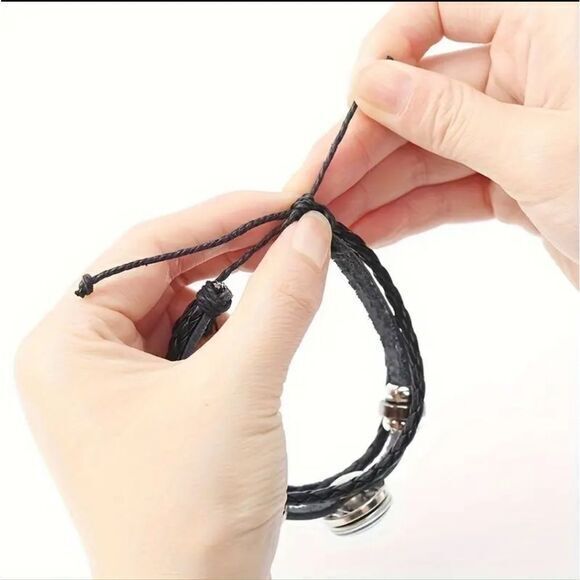 Scorpio Bracelet Handwoven Wax Rope and Leather Unisex - Picture 3 of 6